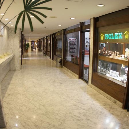 Eurobuilding Hotel & Suites การากัส ภายนอก รูปภาพ The interior of the shopping mall